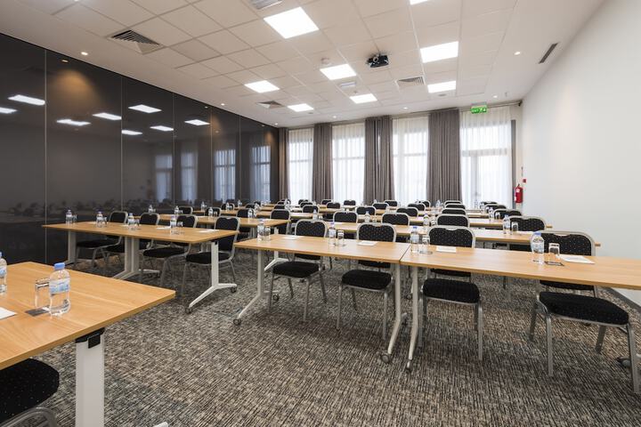 Room 5 of 30