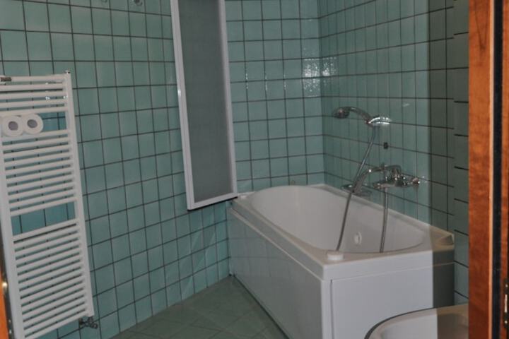 Room 20 of 51