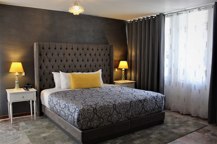 Room 13 of 84