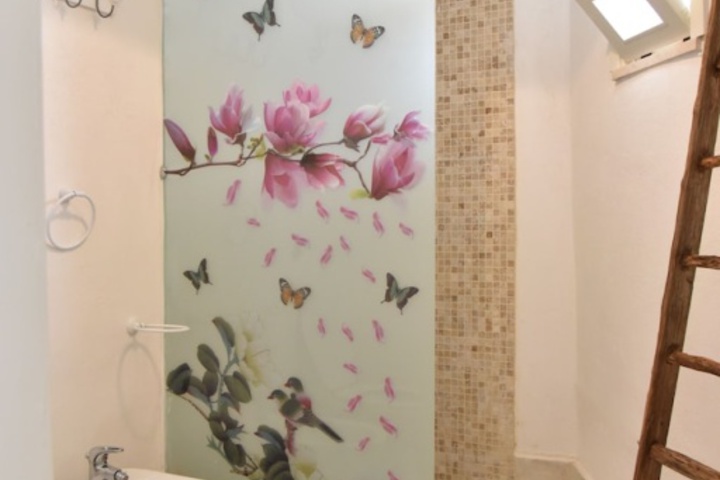 Room 8 of 20