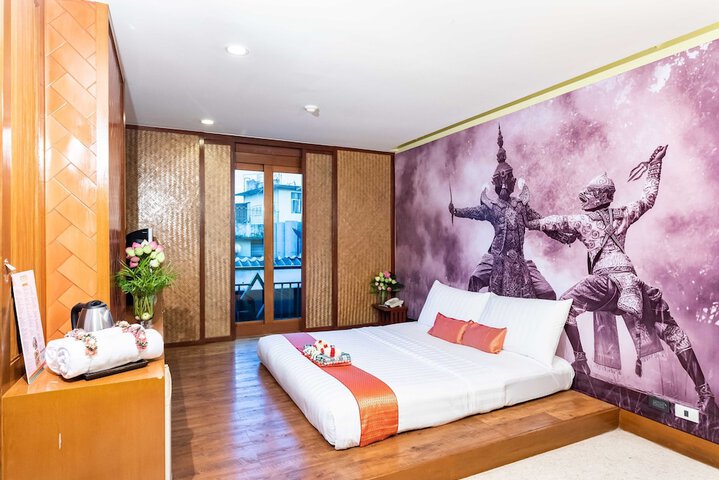 Room 7 of 62