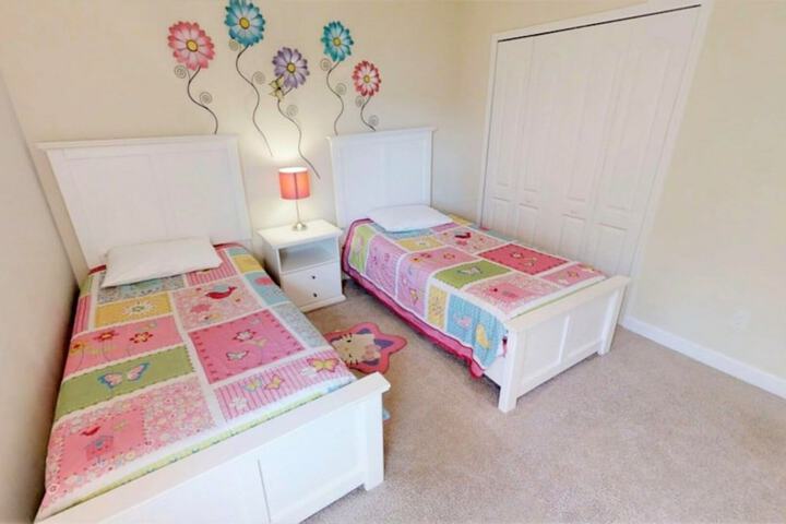 Room 14 of 53