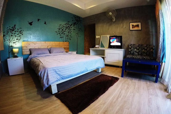 Room 14 of 38