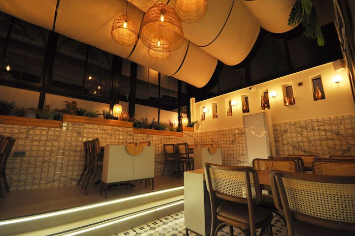 Dining 123 of 131