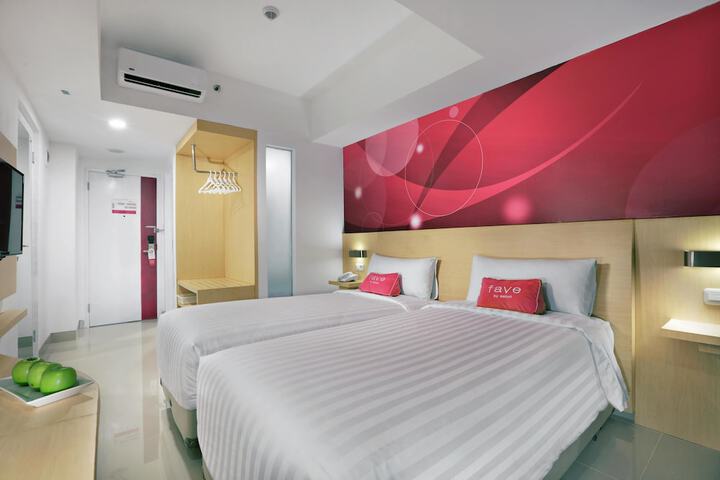 Room 5 of 25