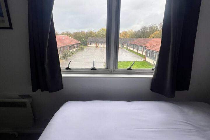 Room 7 of 15