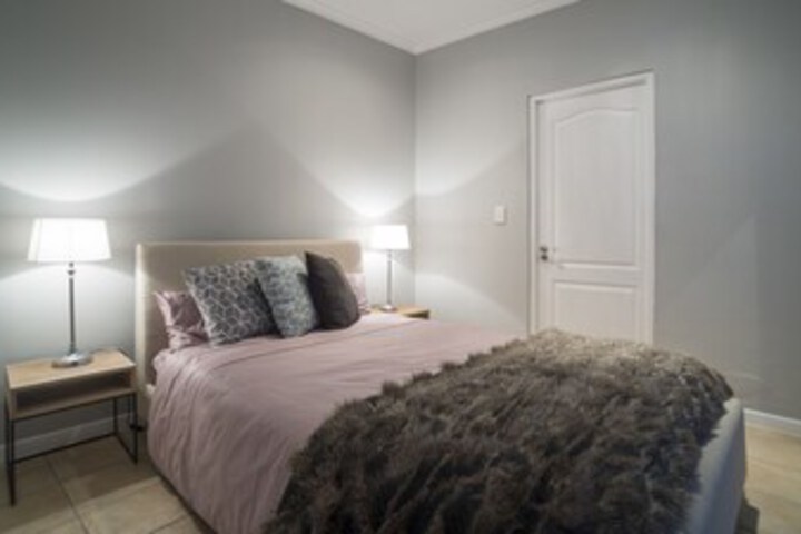 Room 9 of 20