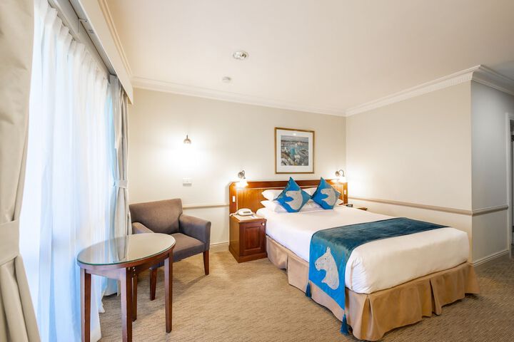 Room 10 of 79