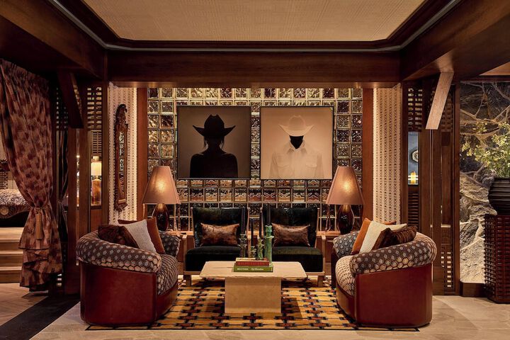 Lobby Entry