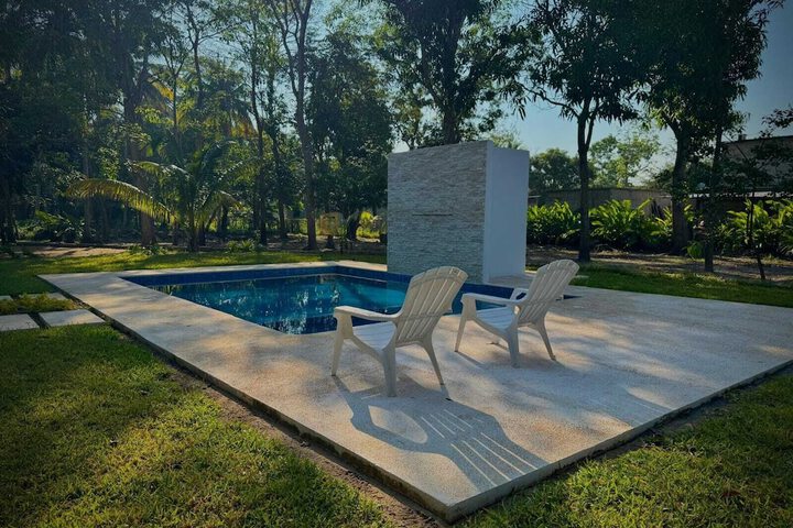 Pool 13 of 17