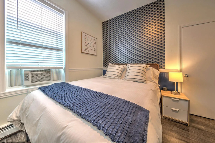 Room 2 of 14
