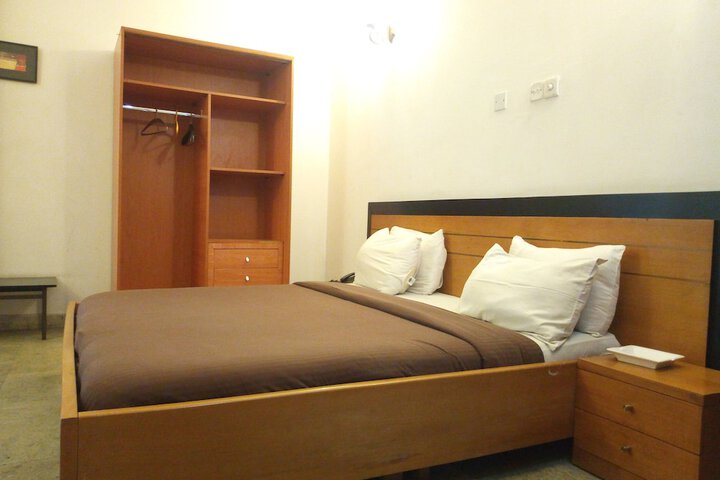 Room 19 of 44