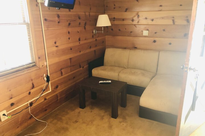 Room 30 of 77