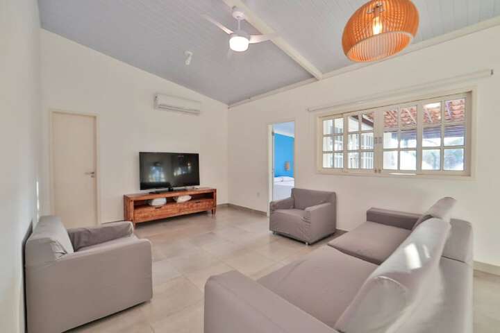 Room 4 of 274