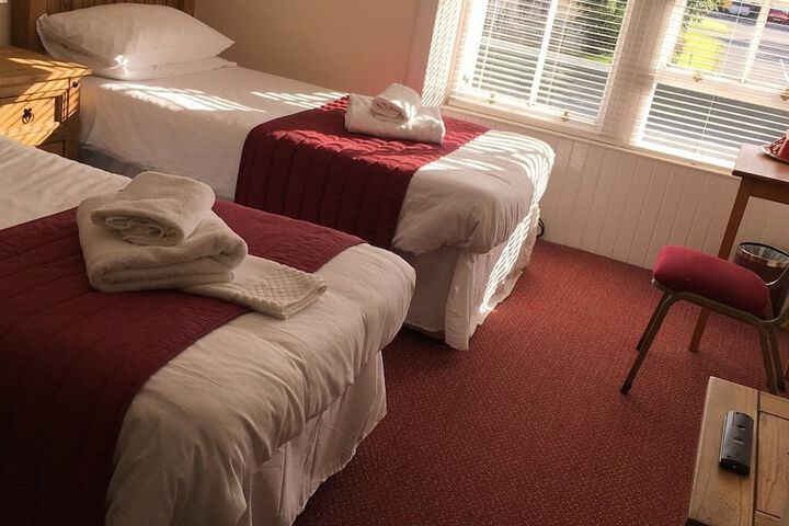 Room 4 of 23
