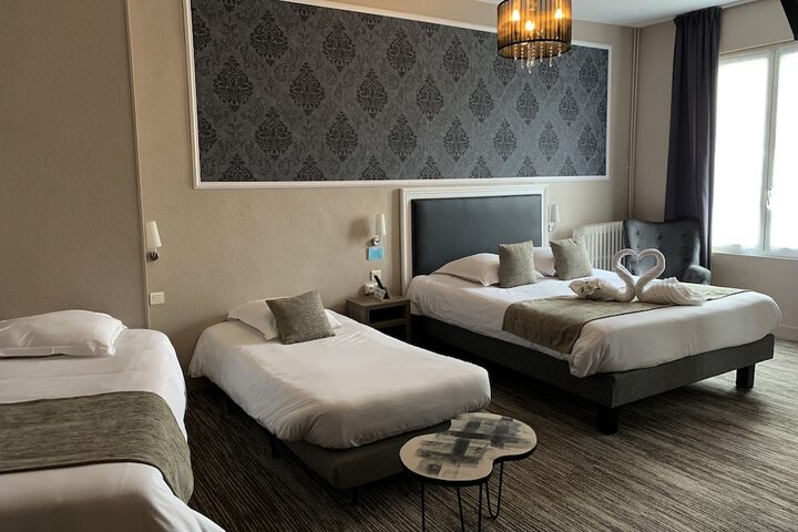 Room 34 of 74