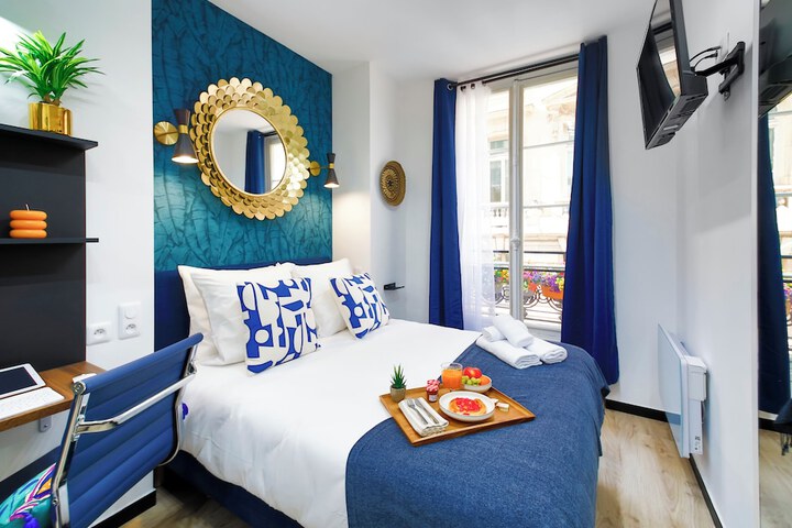Room 78 of 216