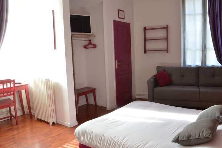 Room 18 of 33