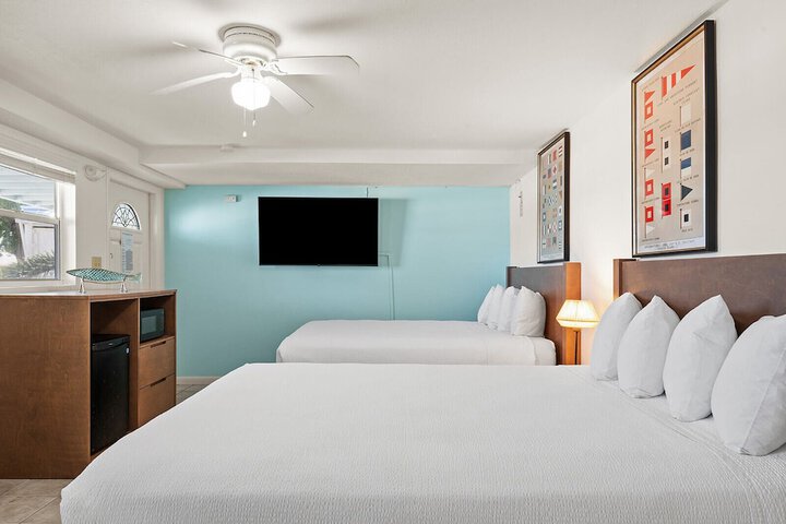 Room 28 of 89