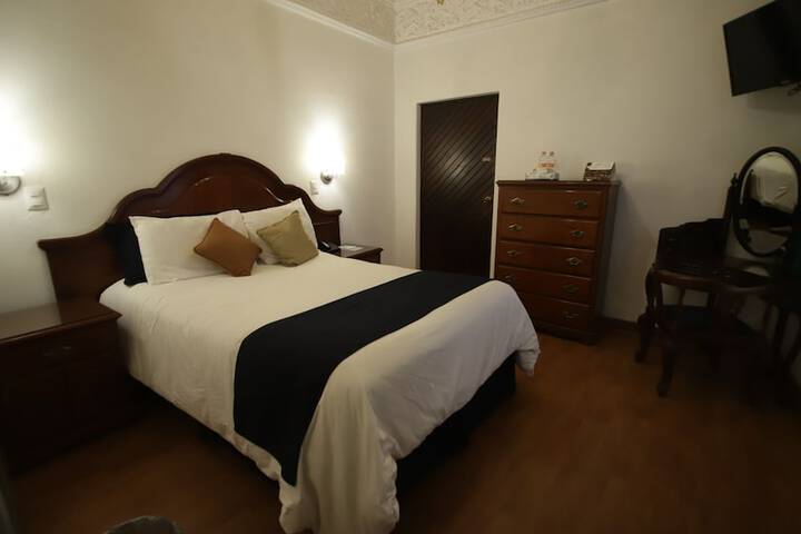 Room 9 of 47
