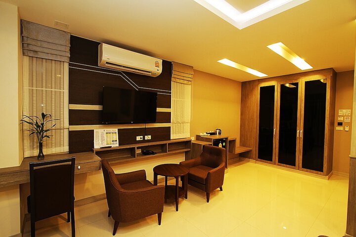 Room 34 of 79