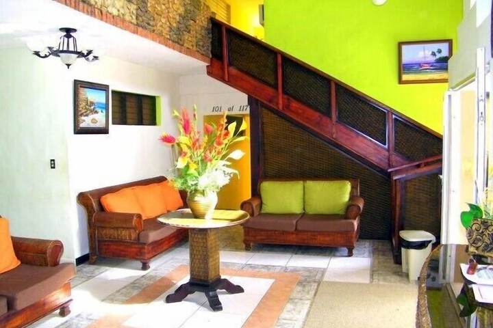 Hotel 2 of 32