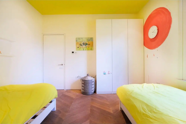 Room 3 of 19