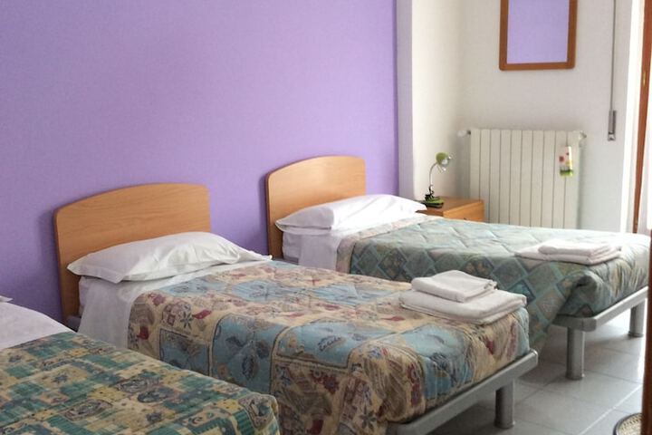 Room 8 of 14