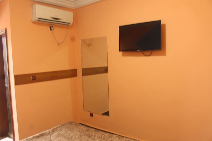 Room 10 of 55
