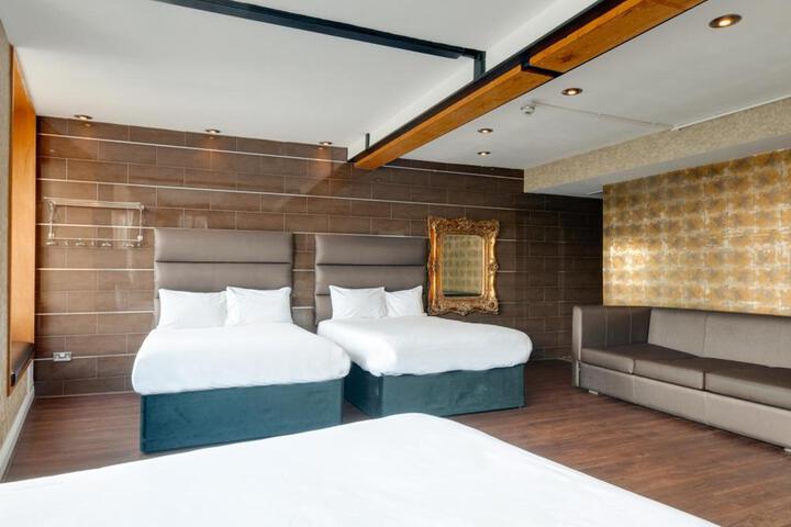 Inside Room Photo