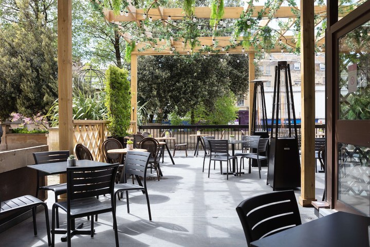 Terrace/Patio 170 of 177