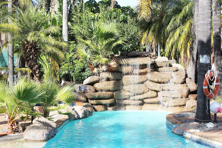 Pools & Facilities