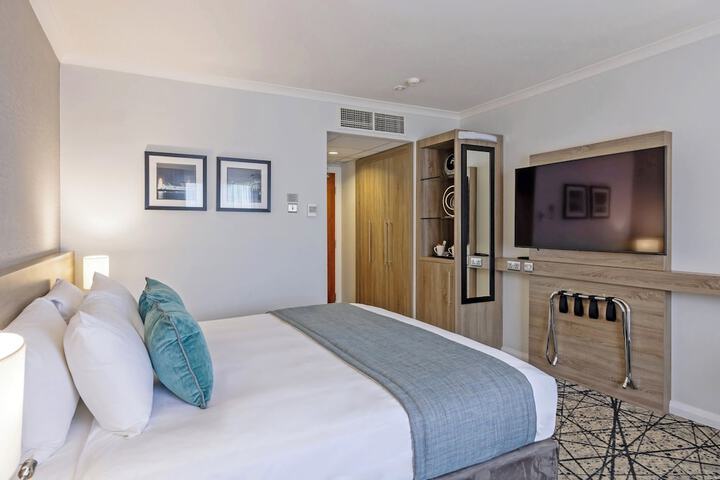 Room 22 of 151