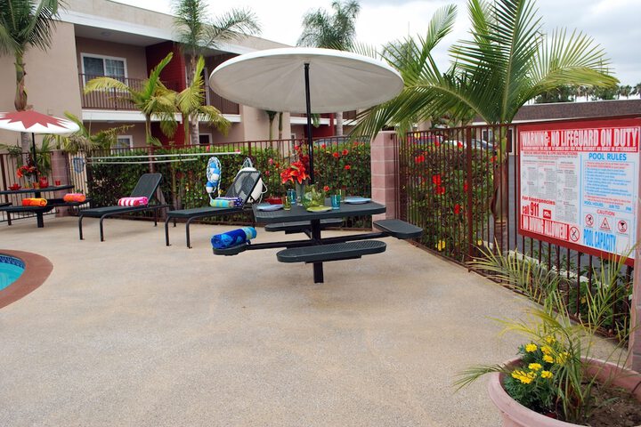 Pool 19 of 26