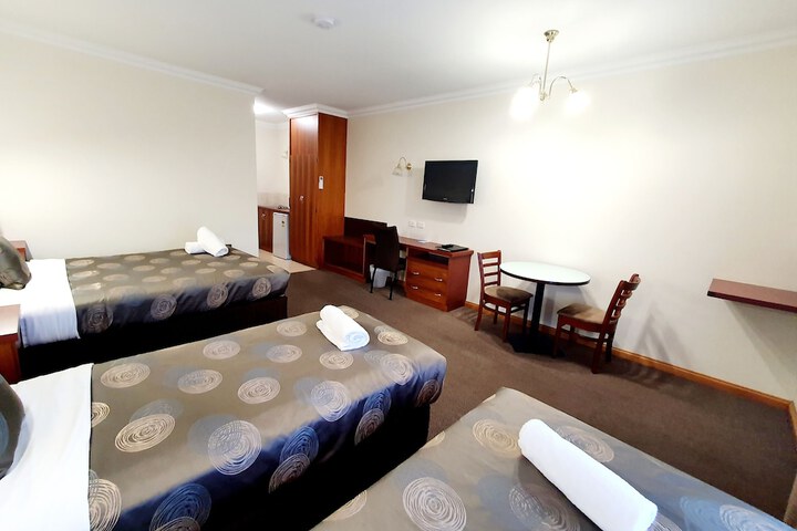 Room 17 of 51