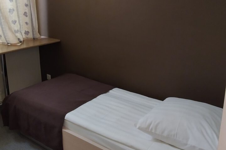 Room 27 of 55