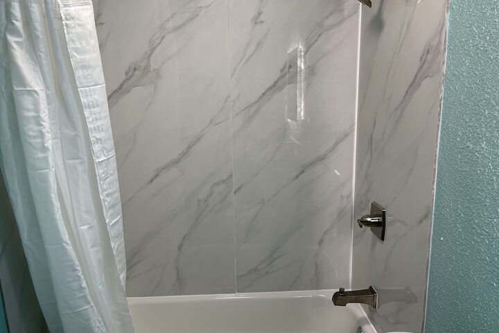 Room 14 of 22