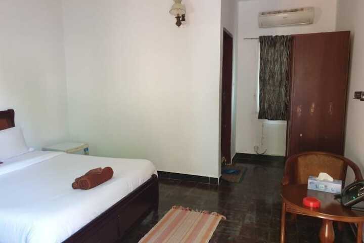 Room 3 of 15