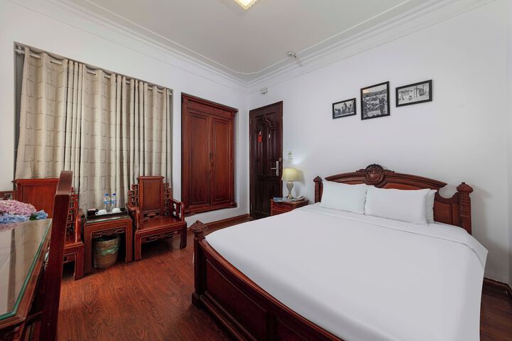 Room 44 of 86