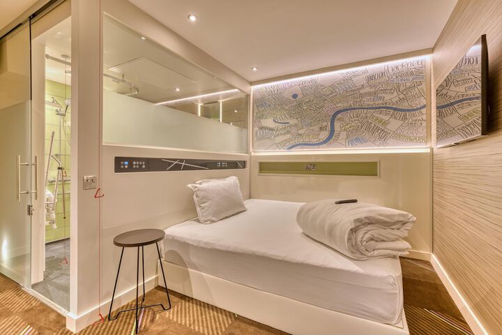 Room 4 of 19