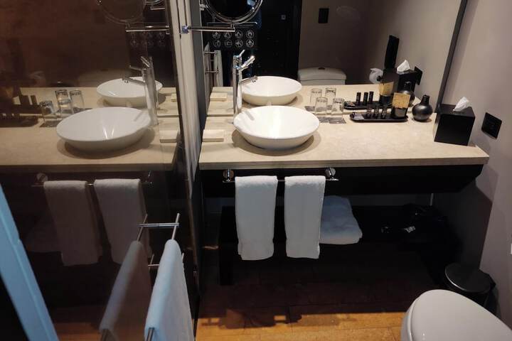 Clean Restrooms