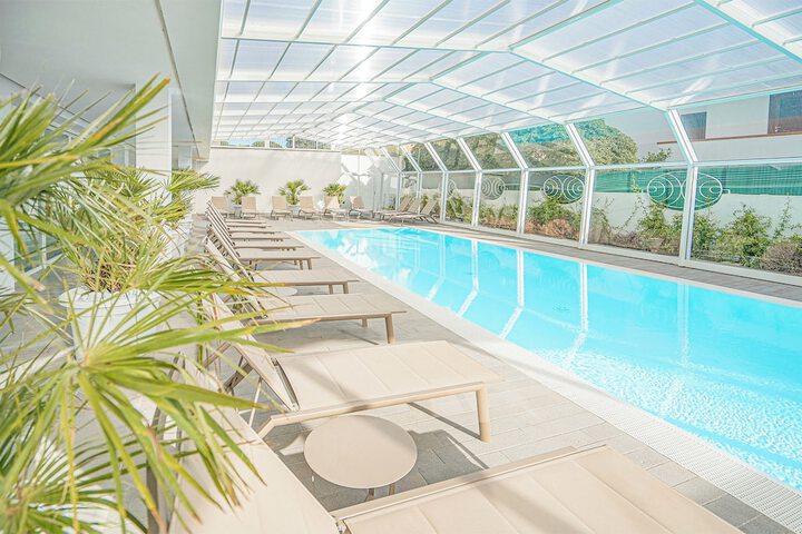 Pool 20 of 33