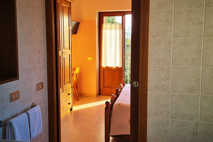 Room 8 of 20