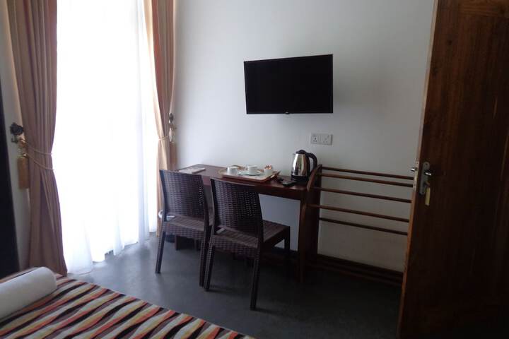 Room 17 of 81