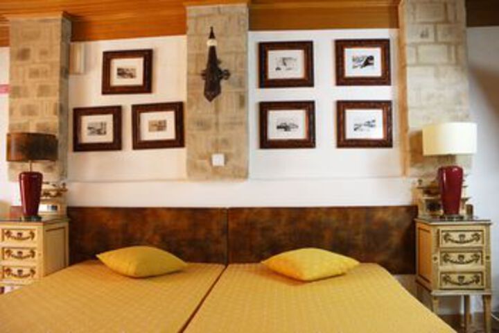 Room 3 of 18