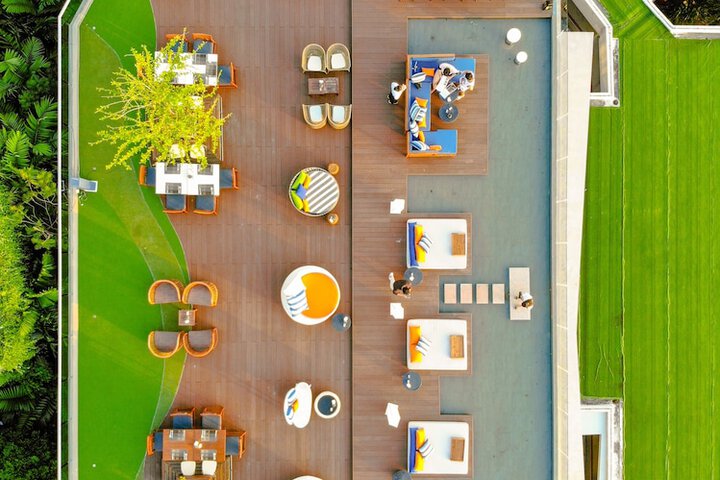 Dining 119 of 144
