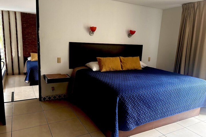Room 11 of 65