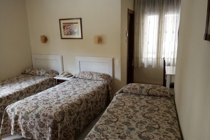 Room 7 of 32
