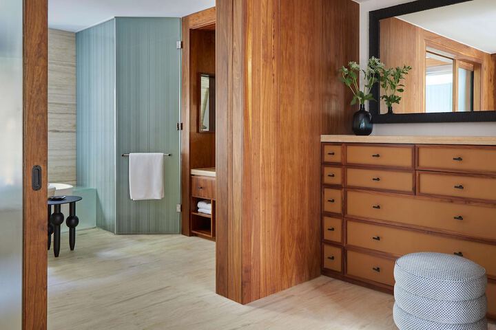 Room 46 of 129