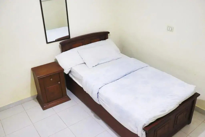 Room 6 of 20